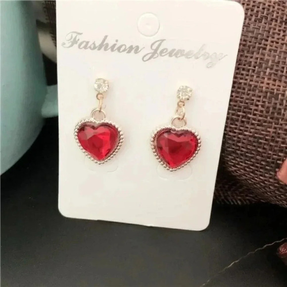 Rhinestone Heart Dangle Earrings Gold Red - Picture 1 of 2